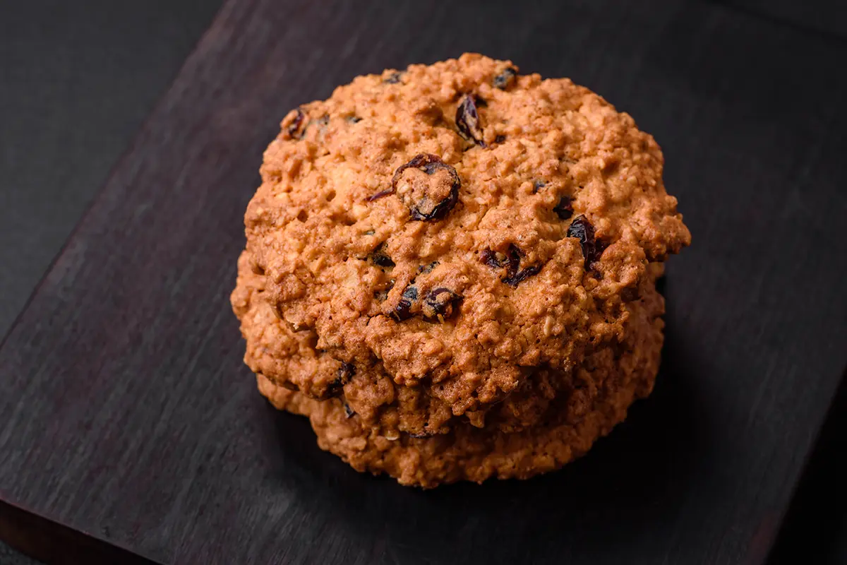 Chewy-Oatmeal-Raisin-Cookie-Recipe