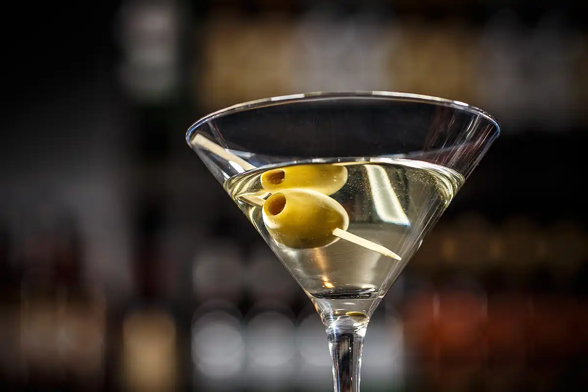 Classic-Dirty-Martini-Recipe