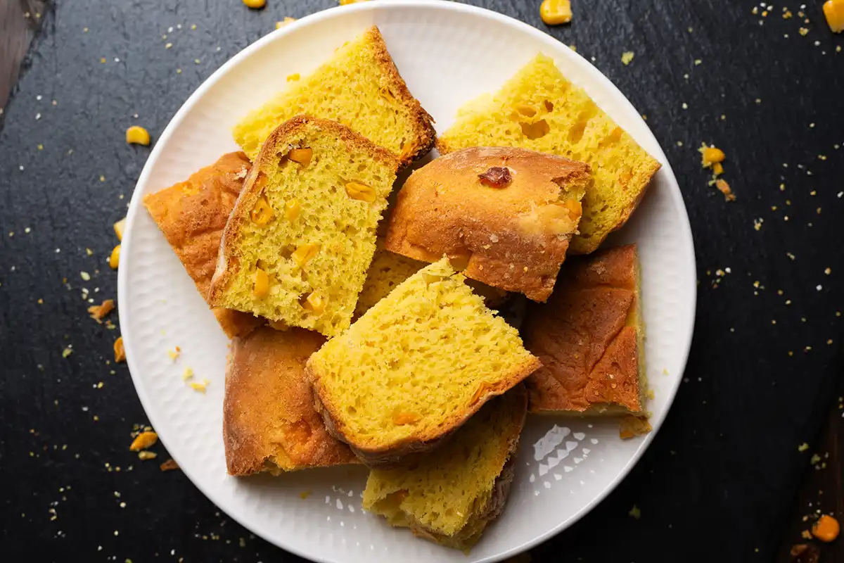 Golden-Skillet-Cornbread-Recipe