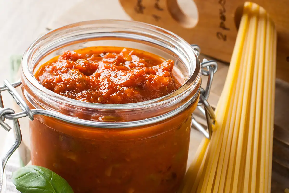 Homemade-Spaghetti-Sauce-Recipe-with-Rich-Tomato-Flavor